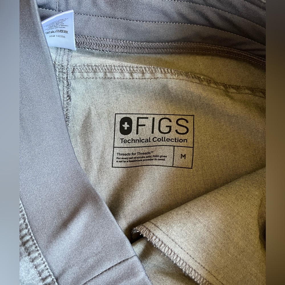 Figs Scrub Set - Picture 5 of 5